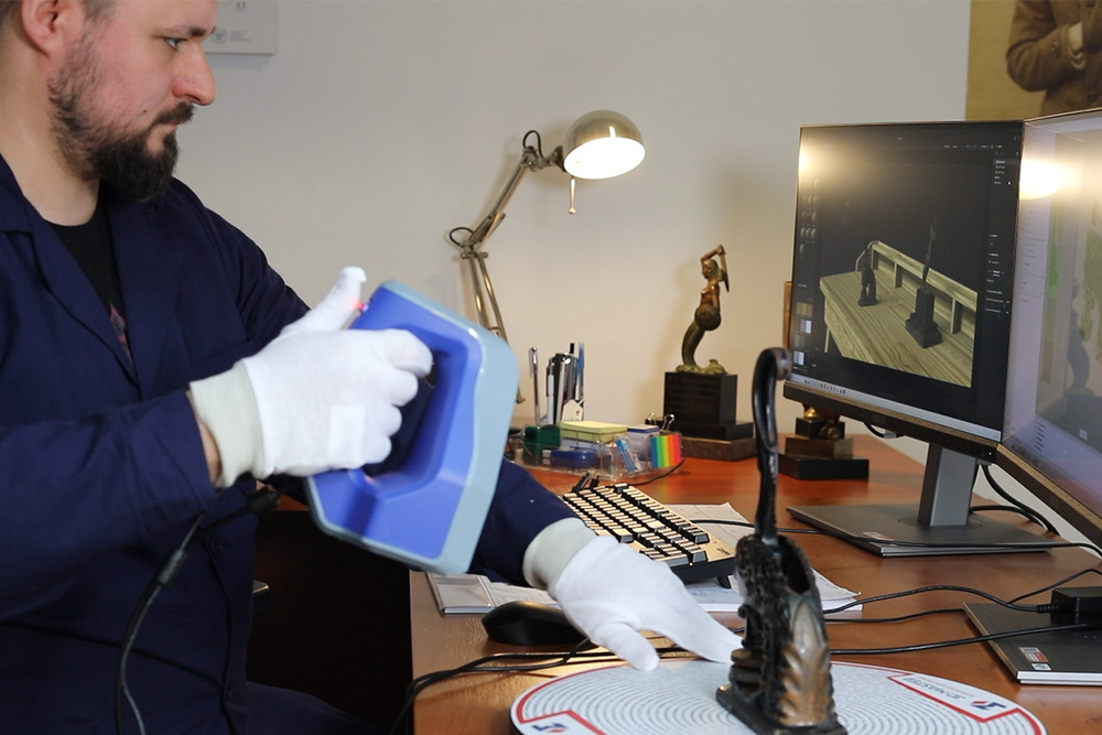 Digitalizacja materiałów archiwalnych _ skaner 3D, foto AIPN