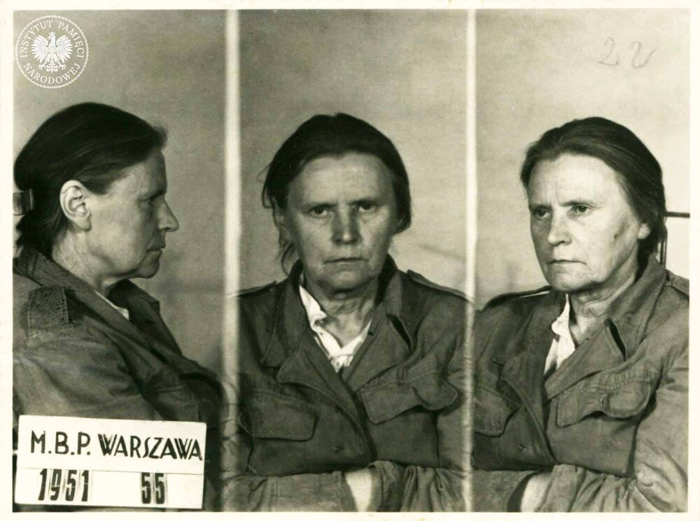 Zdjęcie sygnalityczne Felicji Wolff, 1951 r. (fot. z zasobu AIPN)