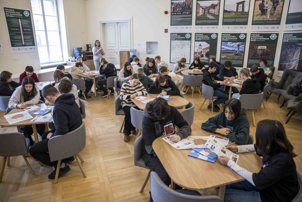 Lekcje archiwalne towarzyszące wystawie „Droga i dziedzictwo. Dzieje rodziny Moszoro” – Warszawa, 17–18 lutego 2025. Fot. Katarzyna Adamów (IPN)