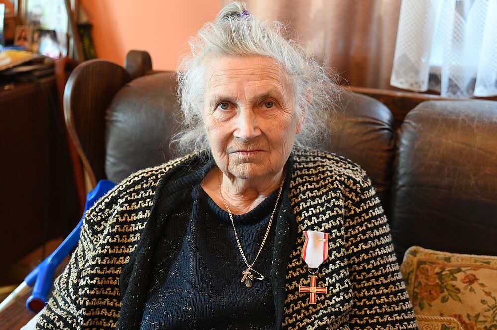 Władysława Żabińska została odznaczona Krzyżem Wolności i Solidarności. Fot. Janusz Ślęzak (IPN)