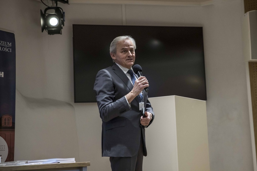 O Wolną i Niepodległą! – druga część debaty historycznej. Na zdj. Lech Marchlewski – Warszawa, 25 lutego 2025. Fot. Katarzyna Adamów (AIPN)