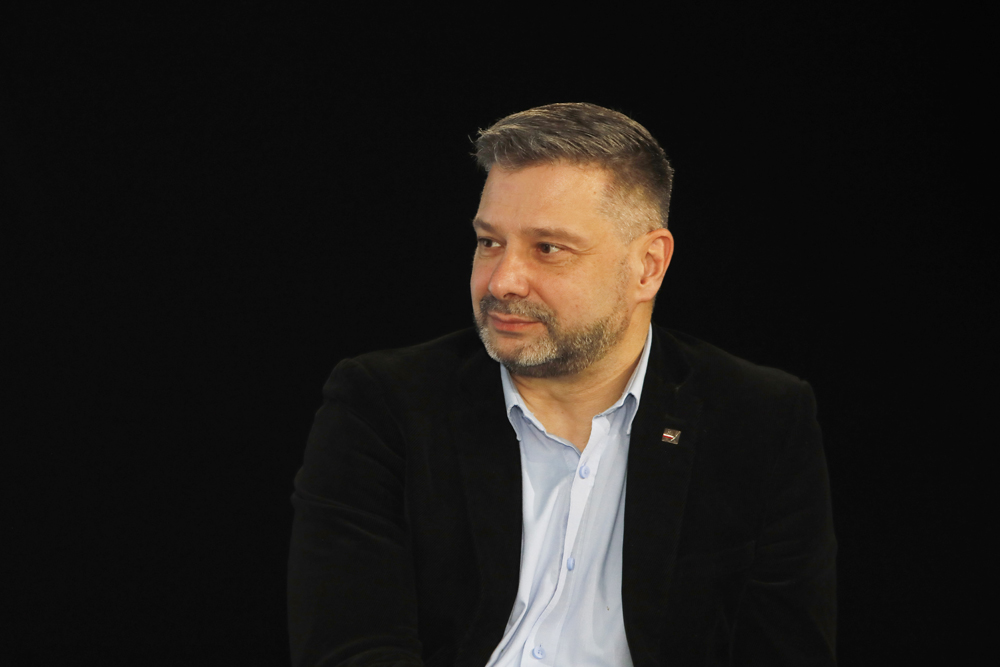 „Inżynieria strachu – bezpieka jako narzędzie działania komunistów” – spotkanie otwarte z cyklu „Filary systemu”. Na zdj. dr hab. Filip Musiał – Warszawa, 25 lutego 2025. Fot. Piotr Życieński (IPN)