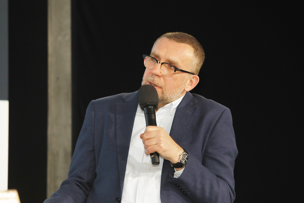 Rafał Dudkiewicz, prowadzący spotkania z cyklu „Książki Pełne Historii” – Warszawa, 26 lutego 2025. Fot. Piotr Życieński (IPN)