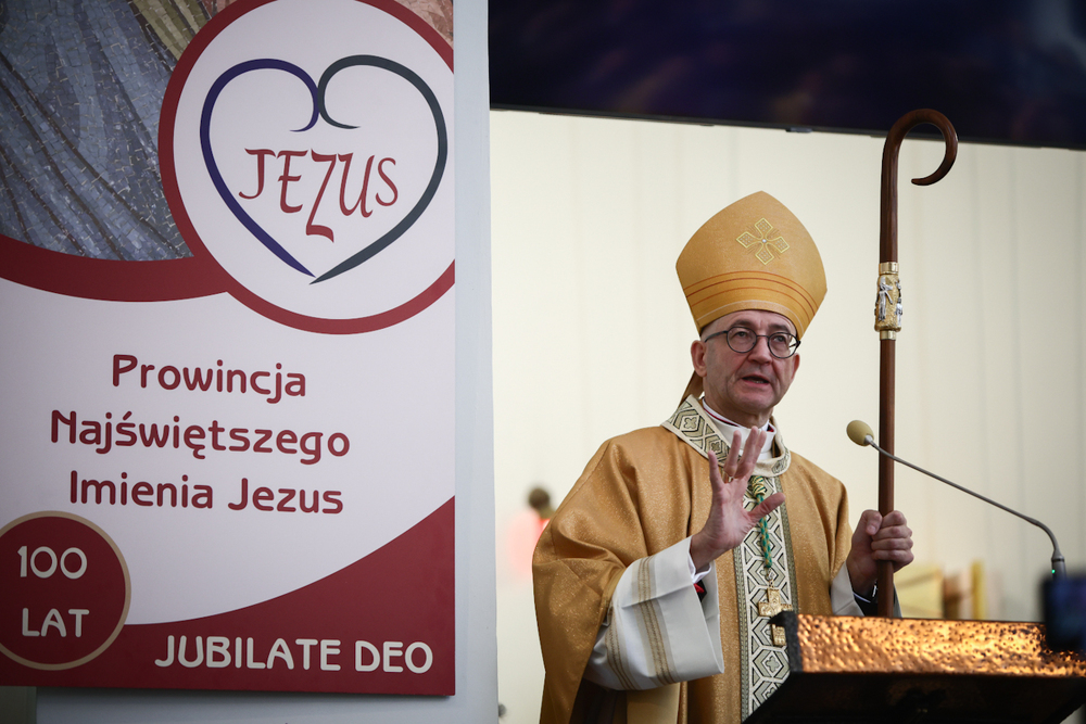 W Warszawie upamiętniliśmy siostry nazaretanki. Na zdj. Metropolita Warszawski Jego Ekscelencja Arcybiskup Adrian Galbas – 22 marca 2025. Fot. Sławek Kasper (IPN)