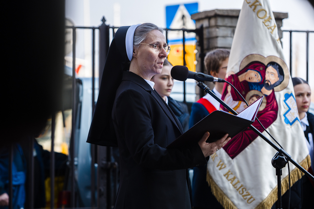 W Warszawie upamiętniliśmy siostry nazaretanki. Na zdj. siostra prowincjalna Wiesława Hyzińska – 22 marca 2025. Fot. Sławek Kasper (IPN)