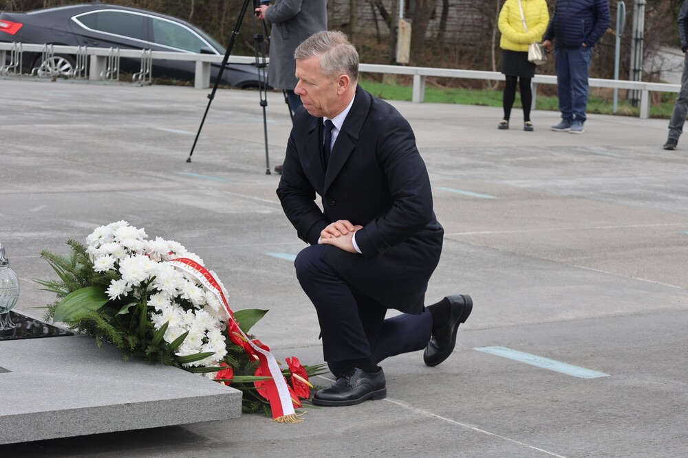 Obchody Narodowego Dnia Pamięci Polaków ratujących Żydów pod okupacją niemiecką. Na zdj. zastępca Szefa Kancelarii Prezydenta RP Piotr Ćwik – Markowa, 24 marca 2025. Fot. Katarzyna Gajda-Bator (IPN)