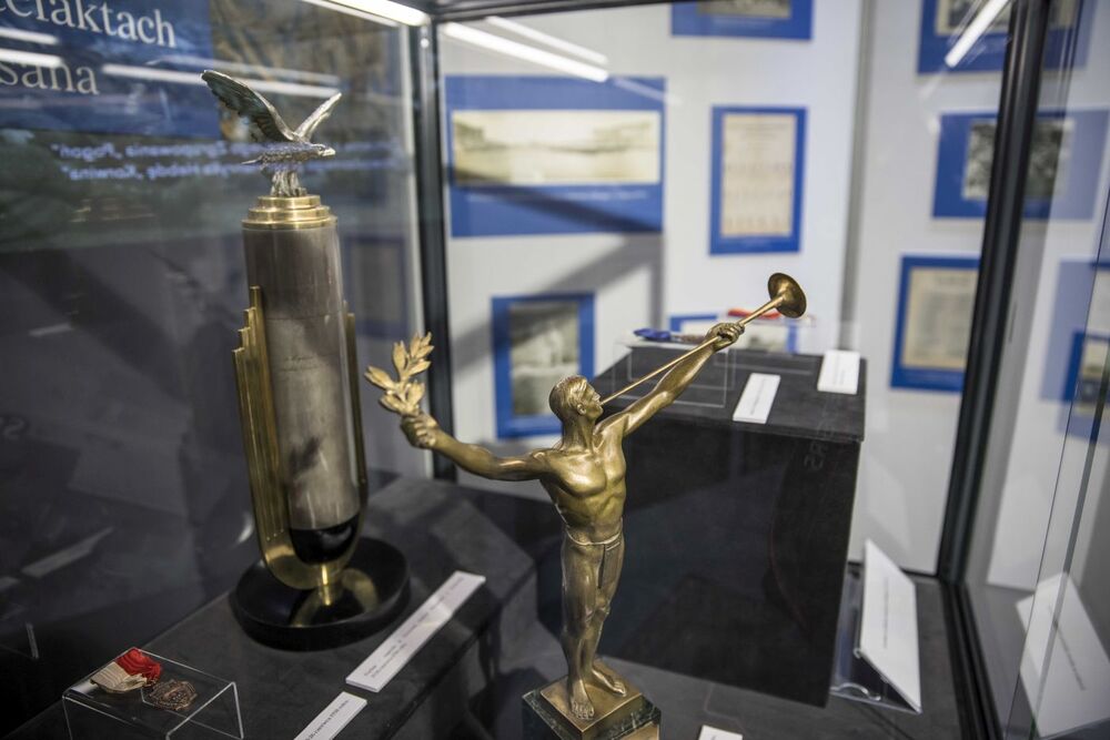 „Historia w artefaktach zapisana” – nowa wystawa Archiwum IPN w Izbie Pamięci Strzelecka 8 – Warszawa, 25 marca 2025. Fot. Katarzyna Adamów (IPN)