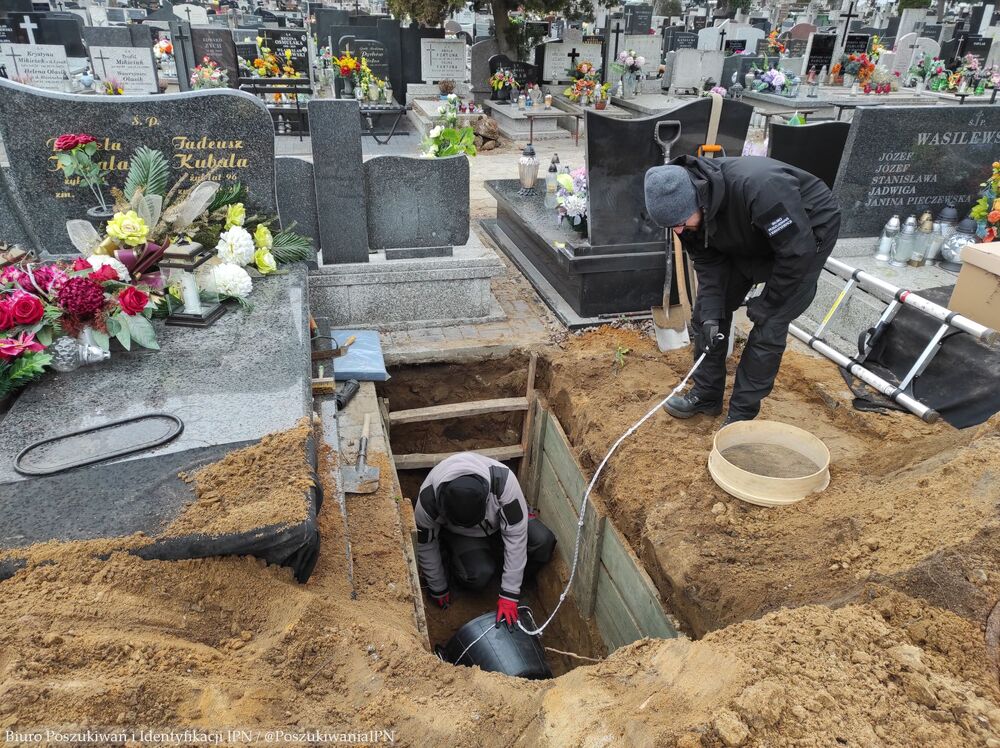 Na cmentarzu św. Wojciecha w Łodzi odkryto szczątki dzieci – ofiar niemieckiego obozu przy ul. Przemysłowej w Łodzi. Fot. Biuro Poszukiwań i Identyfikacji IPN