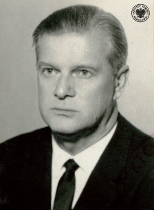 Witold Łokuciewski, zdjęcie z akt paszportowych (ze zbiorów AIPN)