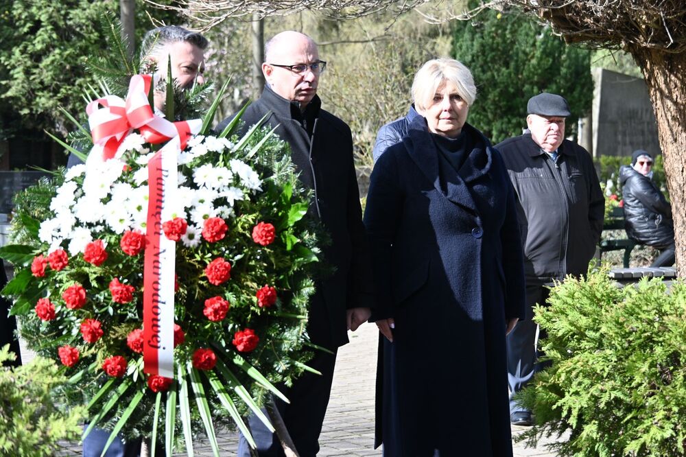 Uczciliśmy pamięć ofiar katastrofy smoleńskiej – Kraków, 10 kwietnia 2025. Fot. Żaneta Wierzgacz (IPN)