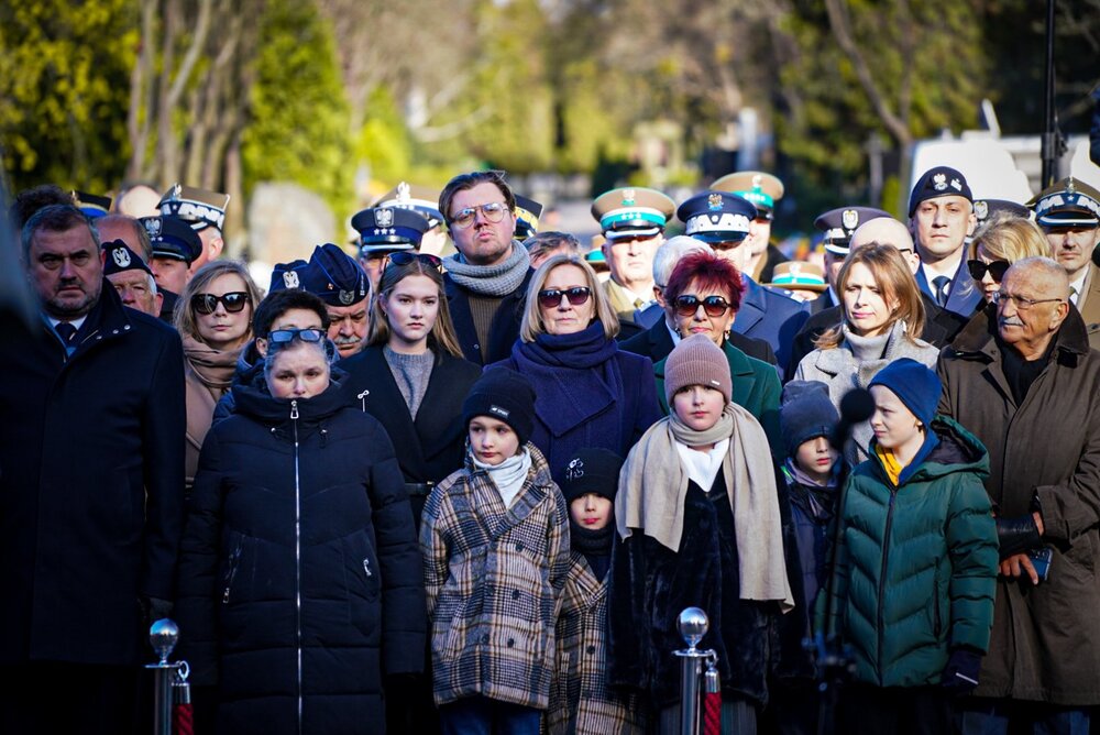 Uczciliśmy pamięć ofiar katastrofy smoleńskiej. Na zdj. dyrektor BUWiM Adam Siwek – Warszawa, 10 kwietnia 2025. Fot. Mateusz Niegowski (IPN)