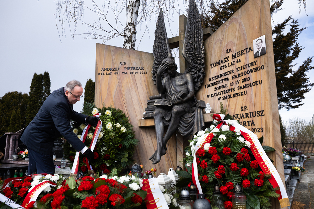 Uczciliśmy pamięć ofiar katastrofy smoleńskiej – Warszawa, 10 kwietnia 2025. Fot. Sławek Kasper (IPN)