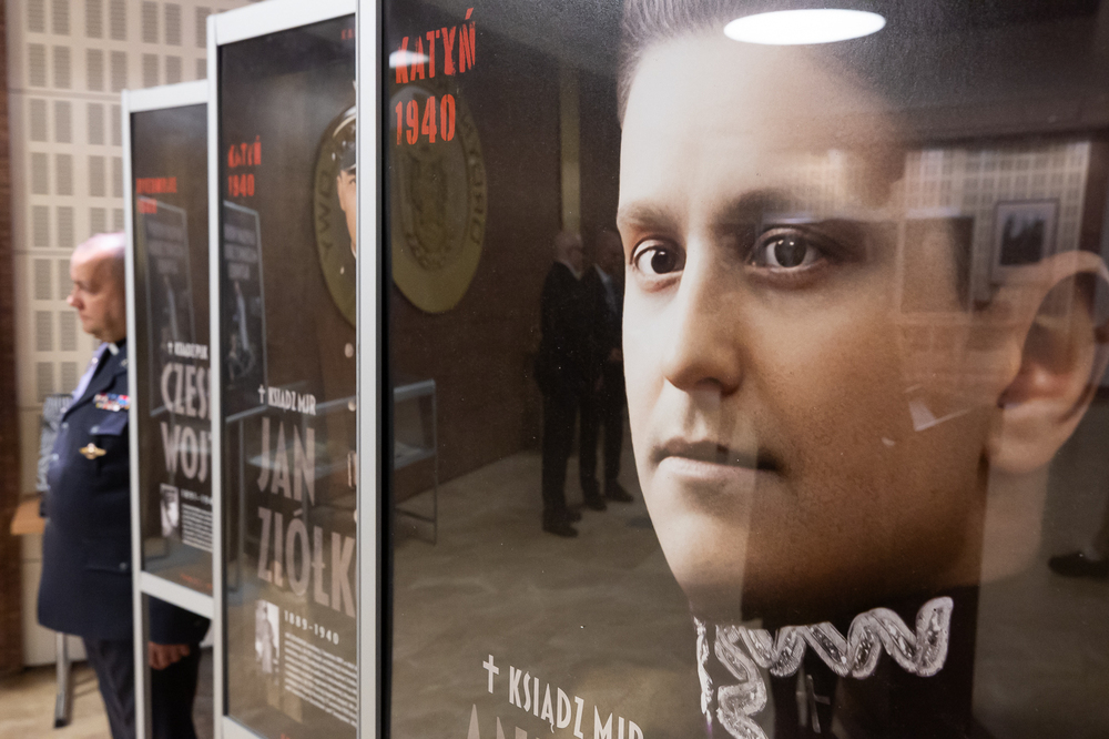 Uroczystości upamiętniające ofiary Zbrodni Katyńskiej – Warszawa, 12 kwietnia 2025. Fot. Sławek Kasper (IPN)