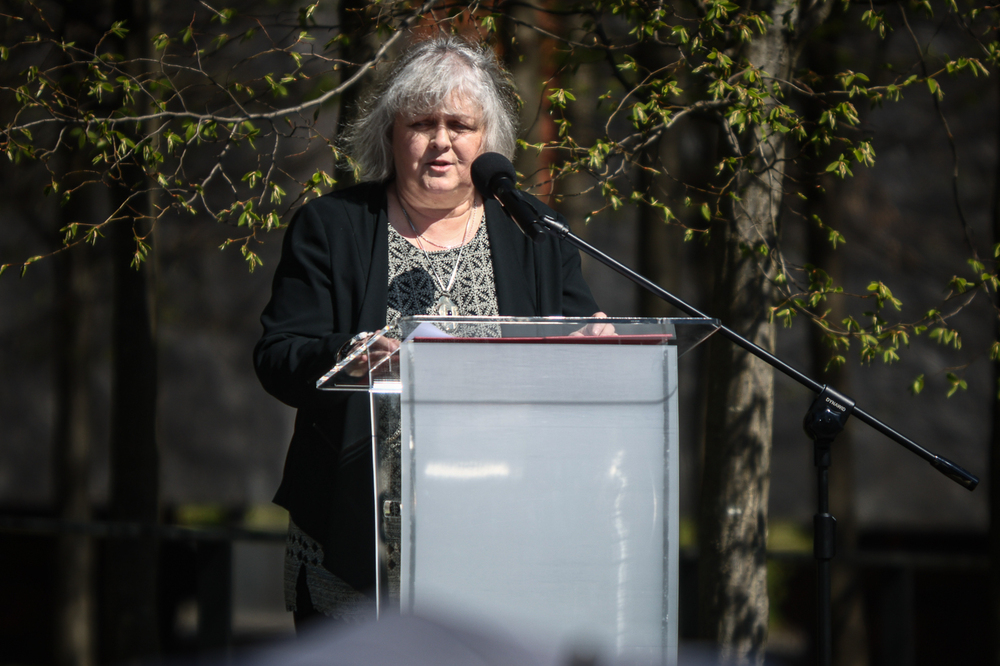 Obchody 85. rocznicy Zbrodni Katyńskiej. Na zdj. Izabella Sariusz-Skąpska, prezes zarządu Federacji Rodzin Katyńskich – Warszawa, 13 kwietnia 2025. Fot. Sławek Kasper (IPN)