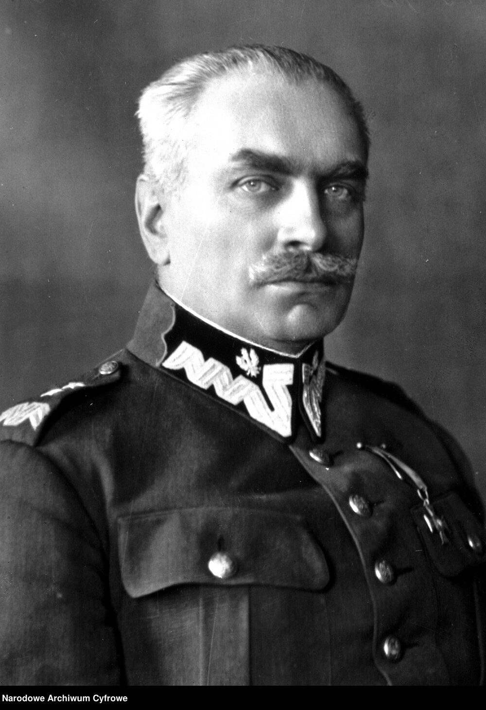 Felicjan Sławoj Składkowski. Fotografia portretowa. Fot: Narodowe Archiwum Cyfrowe