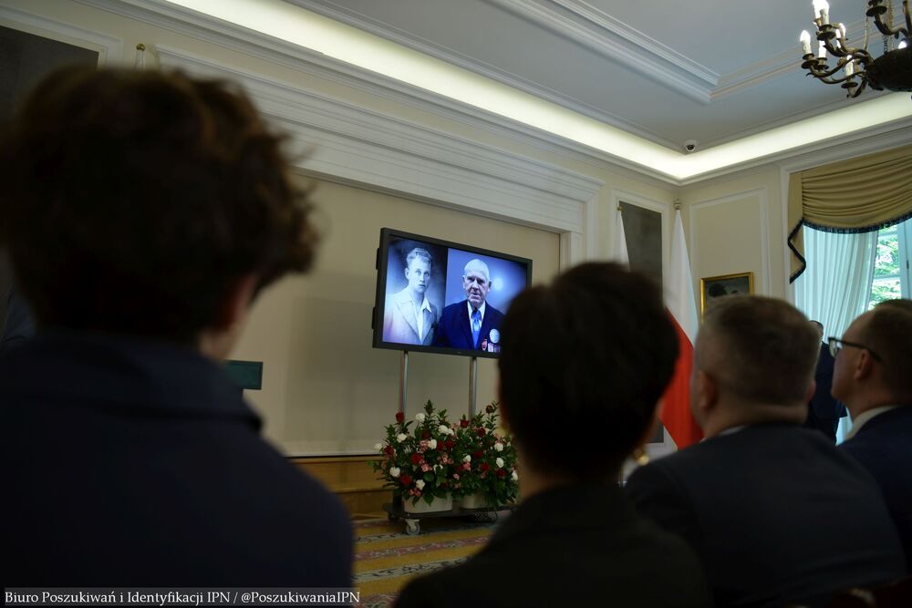 Gala finałowa VIII edycji projektu edukacyjnego „Łączka i inne miejsca poszukiwań” – Warszawa, 23 kwietnia 2025. Fot. Biuro Poszukiwań i Identyfikacji IPN