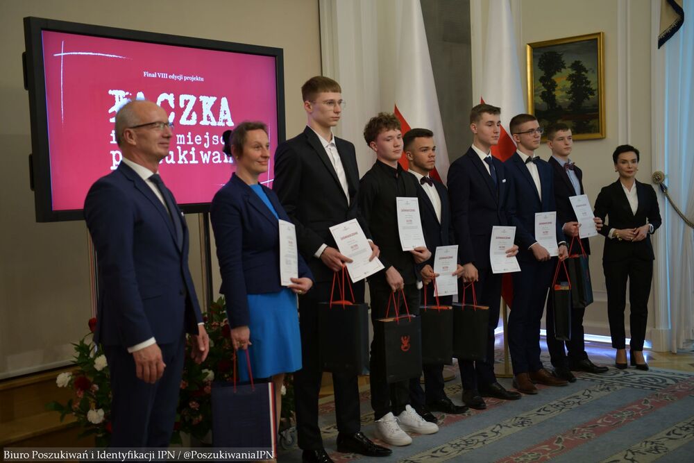 Gala finałowa VIII edycji projektu edukacyjnego „Łączka i inne miejsca poszukiwań” – Warszawa, 23 kwietnia 2025. Fot. Biuro Poszukiwań i Identyfikacji IPN