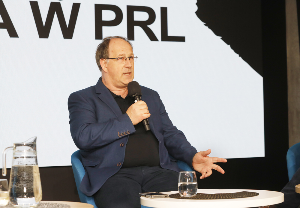 „Władcy słów i umysłów – media w PRL” – spotkanie otwarte z cyklu „Filary systemu”. Na zdj. dr Grzegorz Majchrzak – Warszawa, 22 kwietnia 2025 r. Fot. Piotr Życieński (IPN)