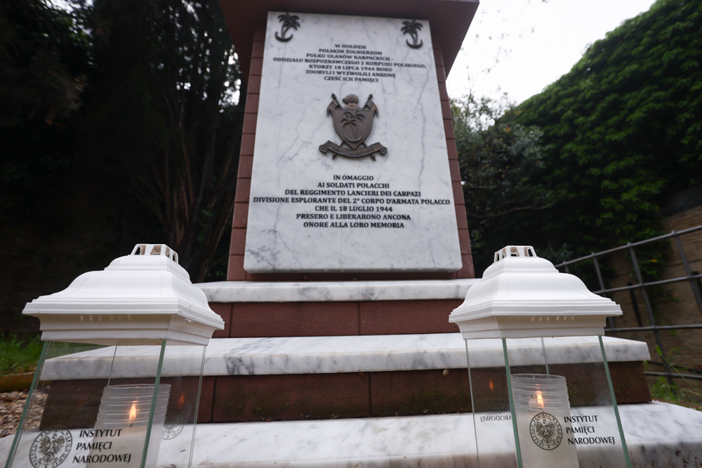 W Ankonie oddaliśmy cześć polskim żołnierzom – 25 kwietnia 2025, Fot. Sławek Kacper (IPN)