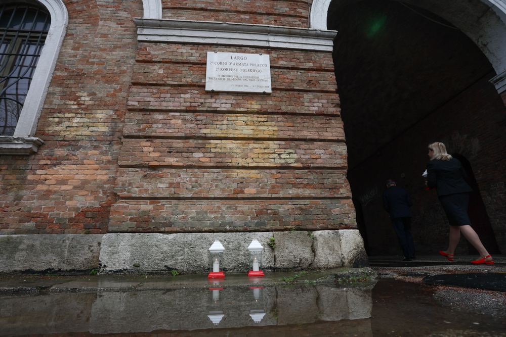 W Ankonie oddaliśmy hołd polskim żołnierzom – 25 kwietnia 2025, Fot. Sławek Kacper (IPN)