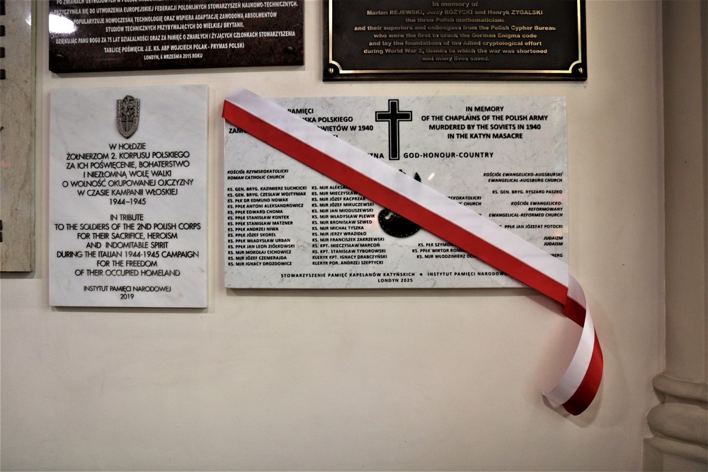 Upamiętnienie kapelanów katyńskich w Londynie – 27 kwietnia 2025. Fot. Adam Siwek (dyrektor BUWiM IPN)