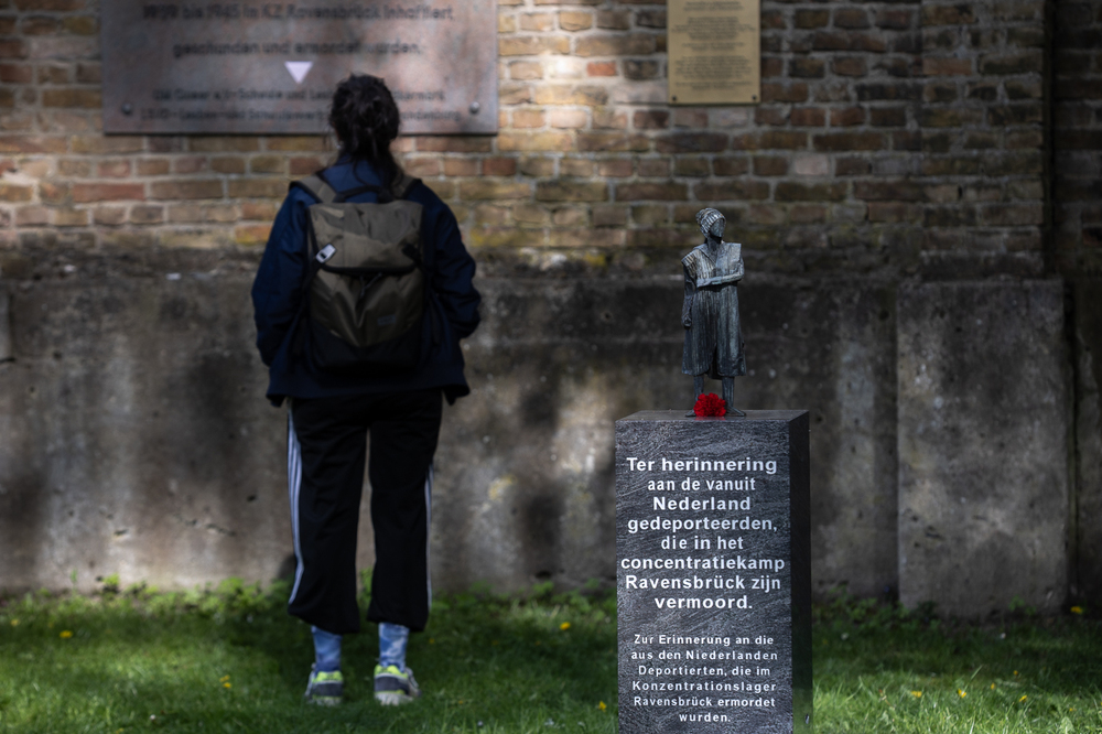 80. rocznica oswobodzenia więźniów KL Ravensbrück – Ravensbrück, 3 maja 2025. Fot. Sławek Kasper (IPN)