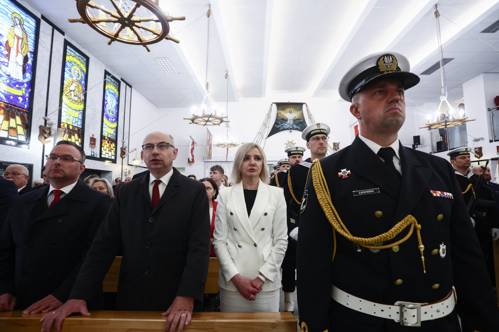 W Świnoujściu odsłoniliśmy tablicę poświęconą kapelanom katyńskim – 5 maja 2025. Fot. Sławek Kasper (IPN)