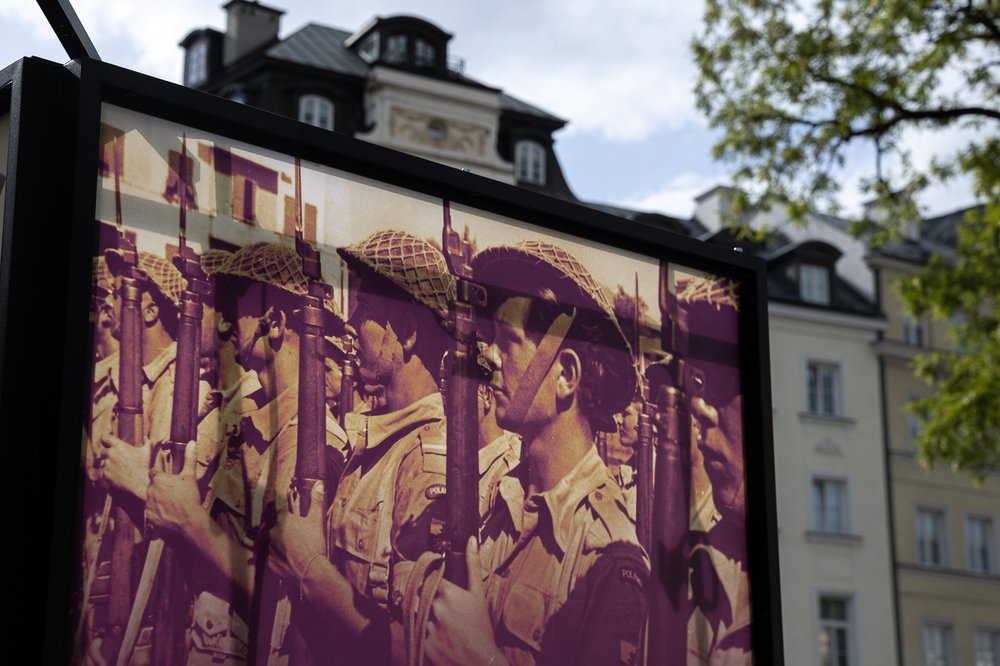 W Warszawie otworzyliśmy wystawę plenerową IPN „Niepokonani” – 7 maja 2025. Fot. Sławek Kasper (IPN)