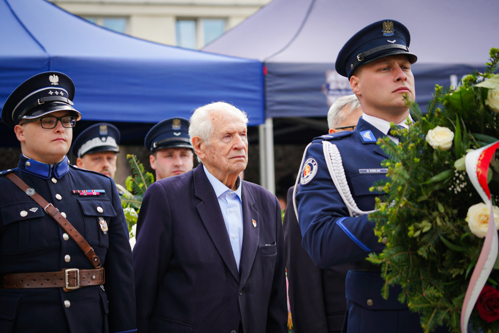 Odsłoniliśmy tablicę upamiętniającą Funkcjonariuszy Policji Państwowej II RP – Warszawa, 9 maja 2025. Fot. Mateusz Niegowski (IPN)