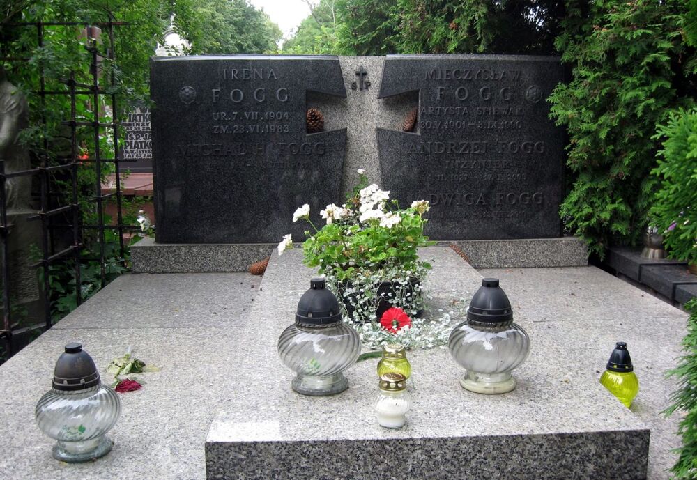 Cmentarz Bródnowski. Fot. Łukasz Zwaliński (IPN)