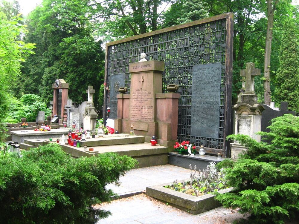 Cmentarz Bródnowski. Fot. Łukasz Zwaliński (IPN)