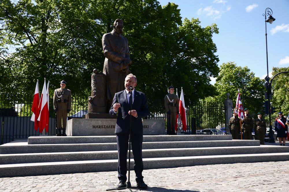 Centralne obchody upamiętniające Marszałka Józefa Piłsudskiego w 90. rocznicę śmierci – Warszawa, 12 maja 2025. Na zdj. zastępca prezesa IPN dr hab. Karol Polejowski. Fot. Sławek Kasper (IPN)