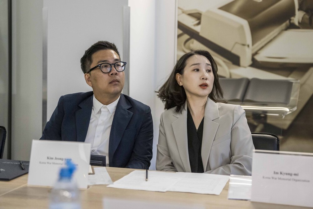 IPN podpisał „Memorandum o porozumieniu i wymianie” z Koreańską Organizacją Pamięci o Wojnie, reprezentującą Muzeum Wojny Koreańskiej – Warszawa, 19 maja 2025. Fot. Katarzyna Adamów (IPN)