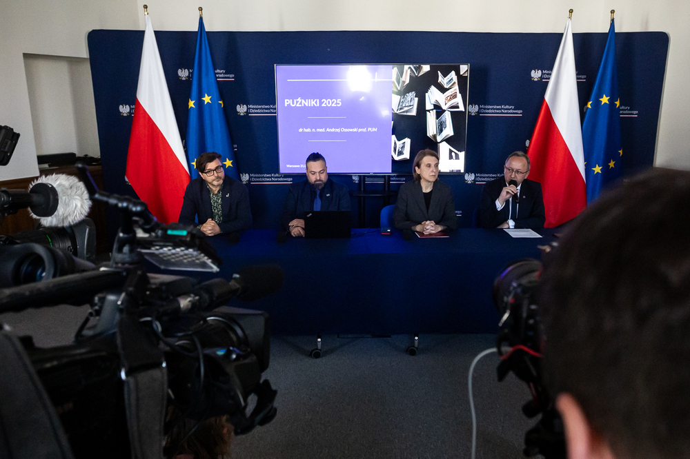 Konferencja prasowa dotycząca zakończenia terenowego etapu prac ekshumacyjnych w dawnej wsi Puźniki na terytorium Ukrainy – Warszawa, 21 maja 2025. Fot. Sławek Kasper (IPN)