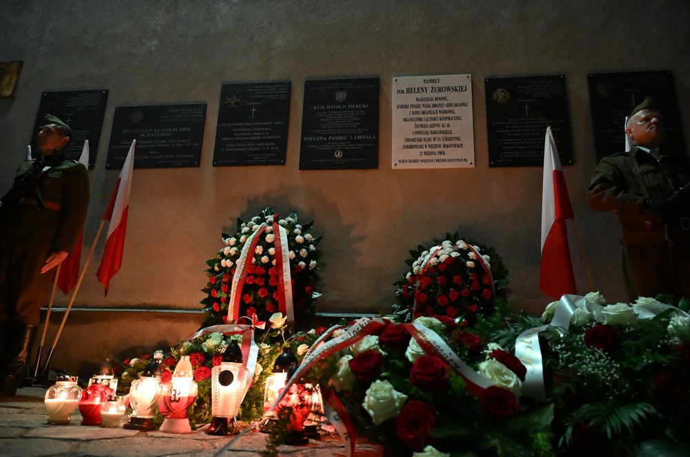 Znicze pamięci w 77. rocznicę śmierci rtm. Witolda Pileckiego – 25 maja 2025. Fot. Michalina Żelazny (Muzeum Żołnierzy Wyklętych i Więźniów Politycznych PRL)