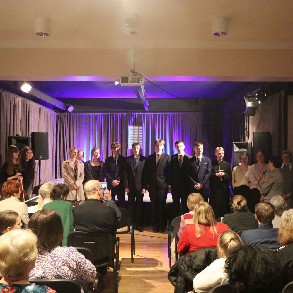 Zdjęcia z realizacji konkursu IPN „Silni Polską!” od uczestników. IX Liceum Ogólnokształcące im. Karola Libelta w Poznaniu