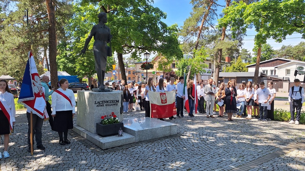 Otwarcie wystawy „Szlaki Nadziei. Odyseja Wolności” w Józefowie – 30 maja 2025. Fot. Sławomir Bardski (IPN)