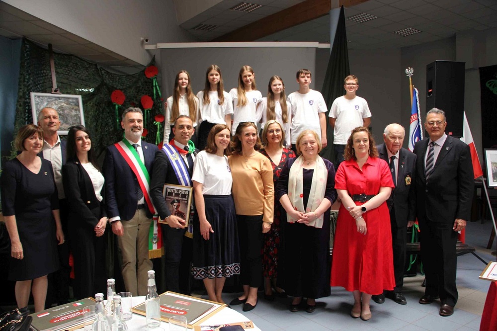 Otwarcie wystawy „Szlaki Nadziei. Odyseja Wolności” w Józefowie – 30 maja 2025. Fot. Julita Szczepankiewicz