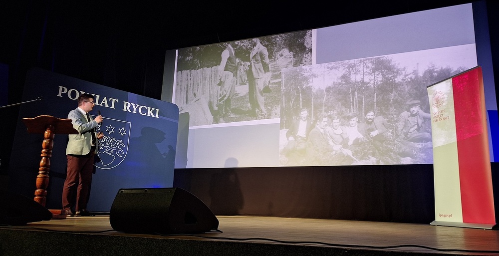 W Sobieszynie upamiętniliśmy majora Mariana Bernaciaka „Orlika” – 30 maja 2025. Fot. Piotr Ceglarski (IPN)