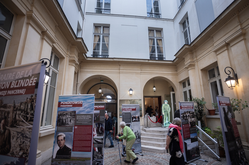 Wystawa „Szlaki Nadziei. Odyseja wolności” w Bibliotece Polskiej w Paryżu – 4 czerwca 2025. Fot. Sławek Kasper (IPN)