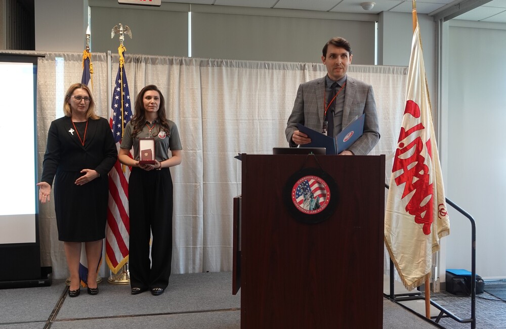 Przedstawiciele IPN na konferencji „Emigracja niepodległościowa w USA w latach 80.”. Na zdj. dr Witold Bagieński – Summersville, 4 czerwca 2025. Fot. IPN