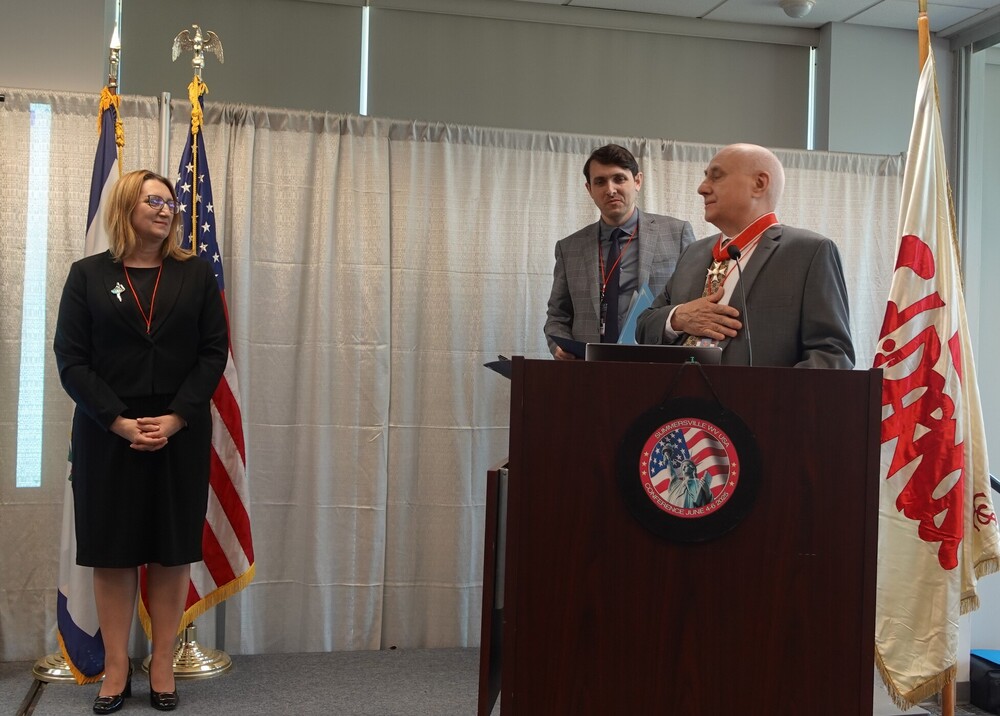 Przedstawiciele IPN na konferencji „Emigracja niepodległościowa w USA w latach 80.” – Summersville, 4 czerwca 2025. Fot. Witold Bagieński IPN