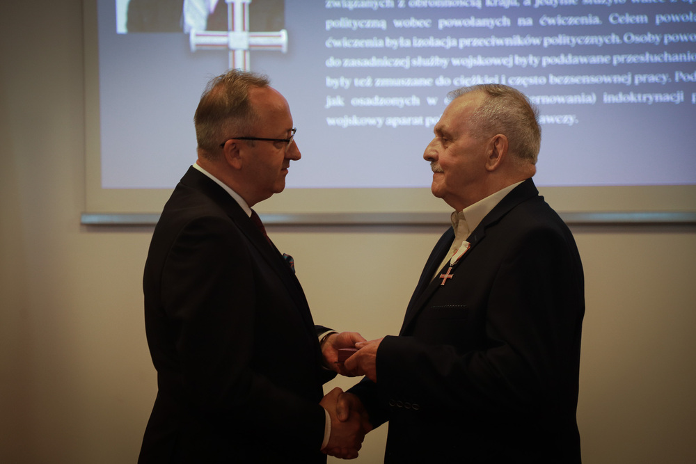 Uroczystość wręczenia działaczom opozycji antykomunistycznej Krzyży Wolności i Solidarności – 12 czerwca 2025. Fot. Paula Prudziłowicz (IPN)