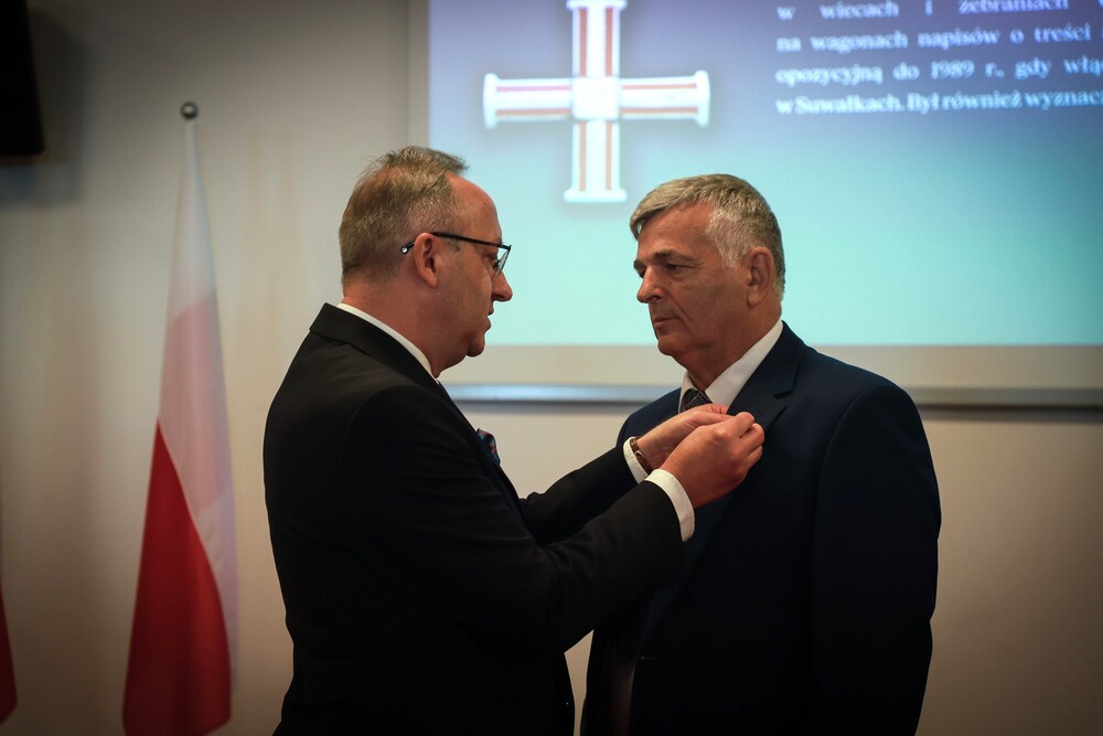 Uroczystość wręczenia działaczom opozycji antykomunistycznej Krzyży Wolności i Solidarności – 12 czerwca 2025. Fot. Paula Prudziłowicz (IPN)