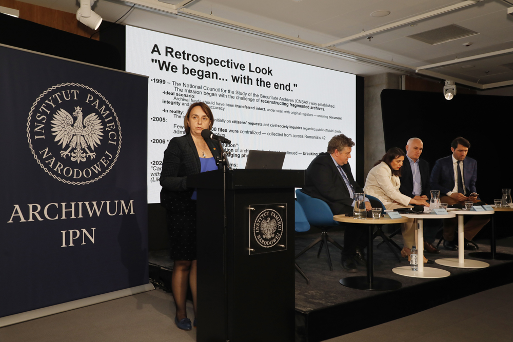 Międzynarodowa konferencja naukowa: „Archiwa i pamięć. Współczesne wykorzystanie zbiorów archiwalnych byłego komunistycznego aparatu represji” –  Warszawa, 11 czerwca 2025. Fot. Piotr Życieński (IPN)