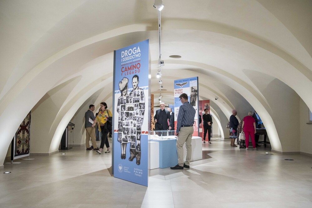 „Droga i dziedzictwo. Dzieje rodziny Moszoro / Camino y Legado. Historia de la Familia Moszoro” – wystawa Archiwum IPN na Jasnej Górze – Częstochowa, 16 czerwca 2025. Fot. Katarzyna Adamów (IPN)