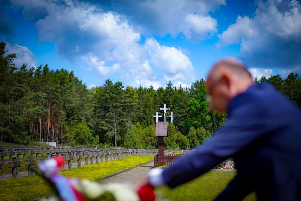 Instytut Pamięci Narodowej upamiętnił Polaków zamordowanych przez Niemców w Palmirach – 20 czerwca 2025. Fot. Mateusz Niegowski (IPN)