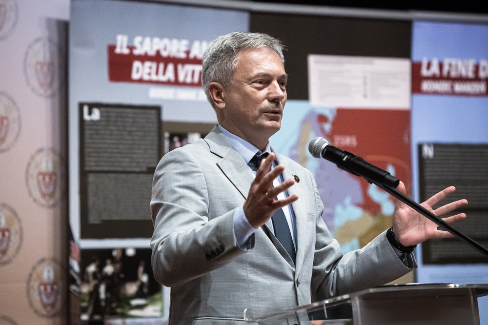 W Rzymie zaprezentowaliśmy serial IPN „Szlak Nadziei – bitwa o Monte Cassino”. Na zdj. dyrektor Biura Edukacji Narodowej dr Adam Pleskaczyński – 22 czerwca 2025. Fot. Sławek Kasper (IPN)