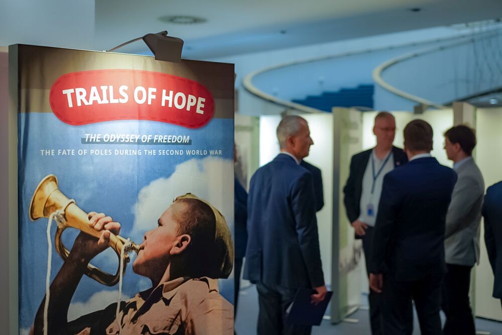 Odsłonięcie tablicy upamiętniającej rotmistrza Witolda Pileckiego w Parlamencie Europejskim – Bruksela, 24 czerwca 2025. Fot. Mateusz Niegowski (IPN)