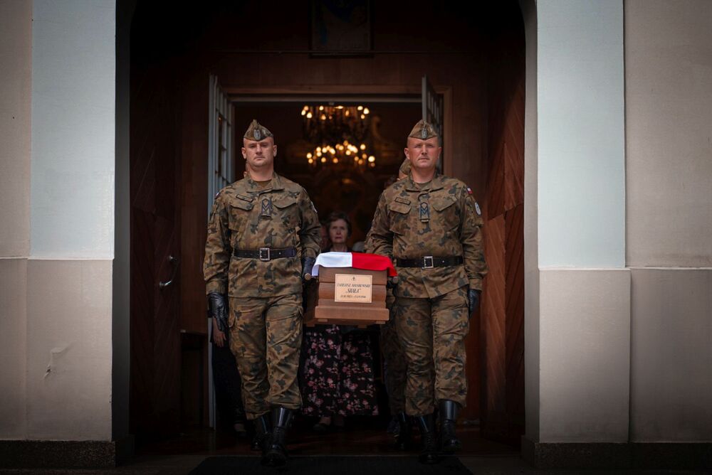 Uroczystości pogrzebowe żołnierza podziemia niepodległościowego Tadeusza Mańkowskiego ps. Skała – Stężyca, 30 czerwca 2025. Fot. Mateusz Niegowski (IPN)